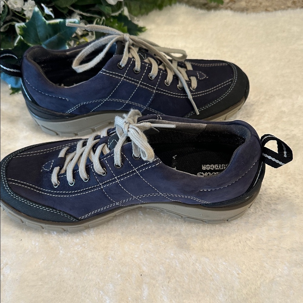 Clarks outdoor wave walk